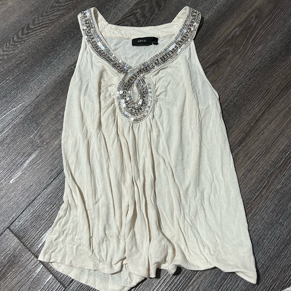 apt 9 top